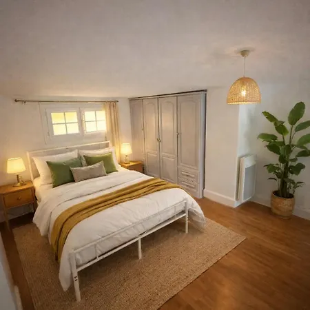 Superbe Duplex Adresse Exception Au Pied De La Tour Eiffel *